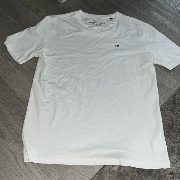 Scotch & Soda White Tee - Picture 1 of 7
